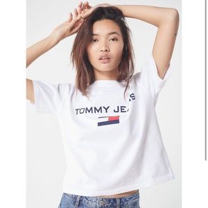 Tommy Jeans 90’s Logo Tee